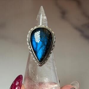 Blue Flash Labradorite Teardrop Ring: 925 Sterling Silver • Size 6